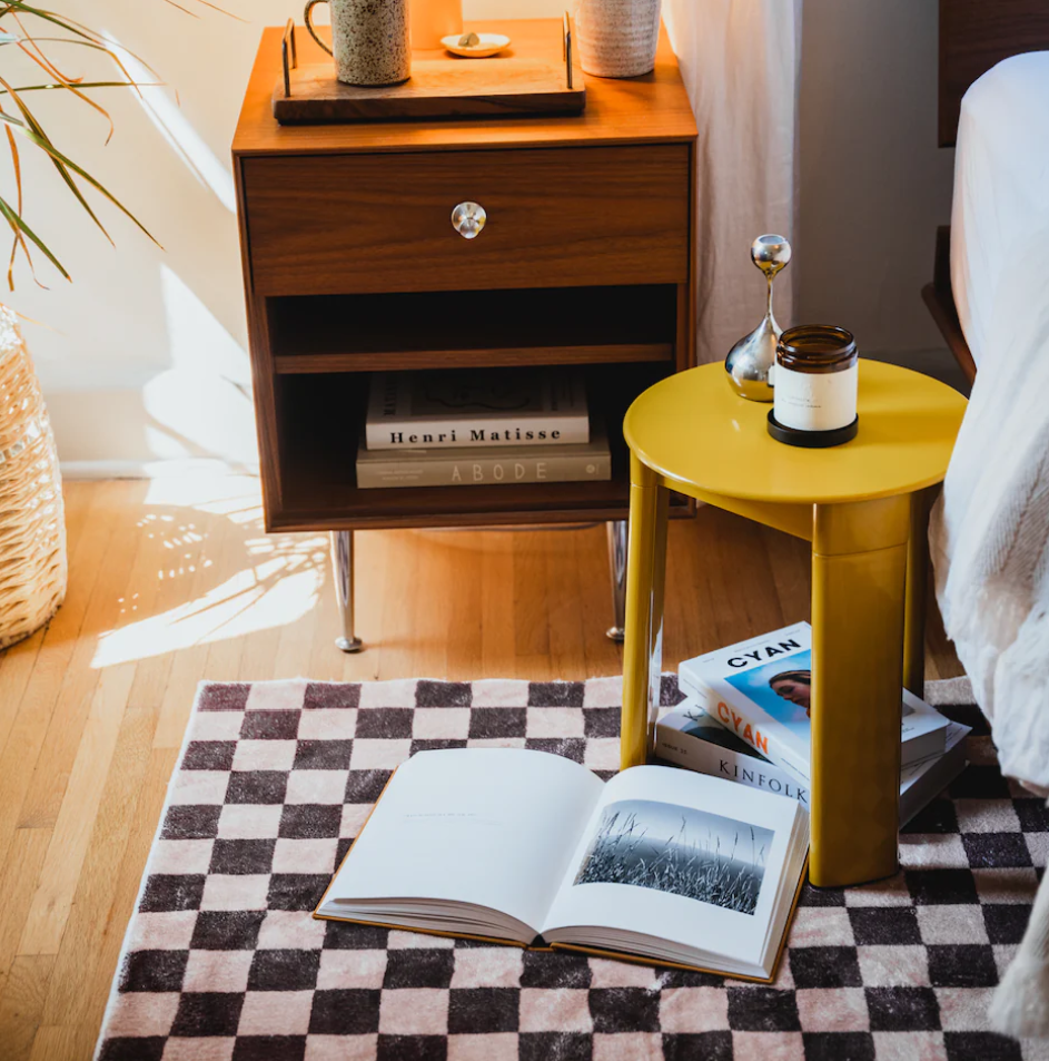 LanySpace Chocolate Brown Checkered Rug in Bedroom